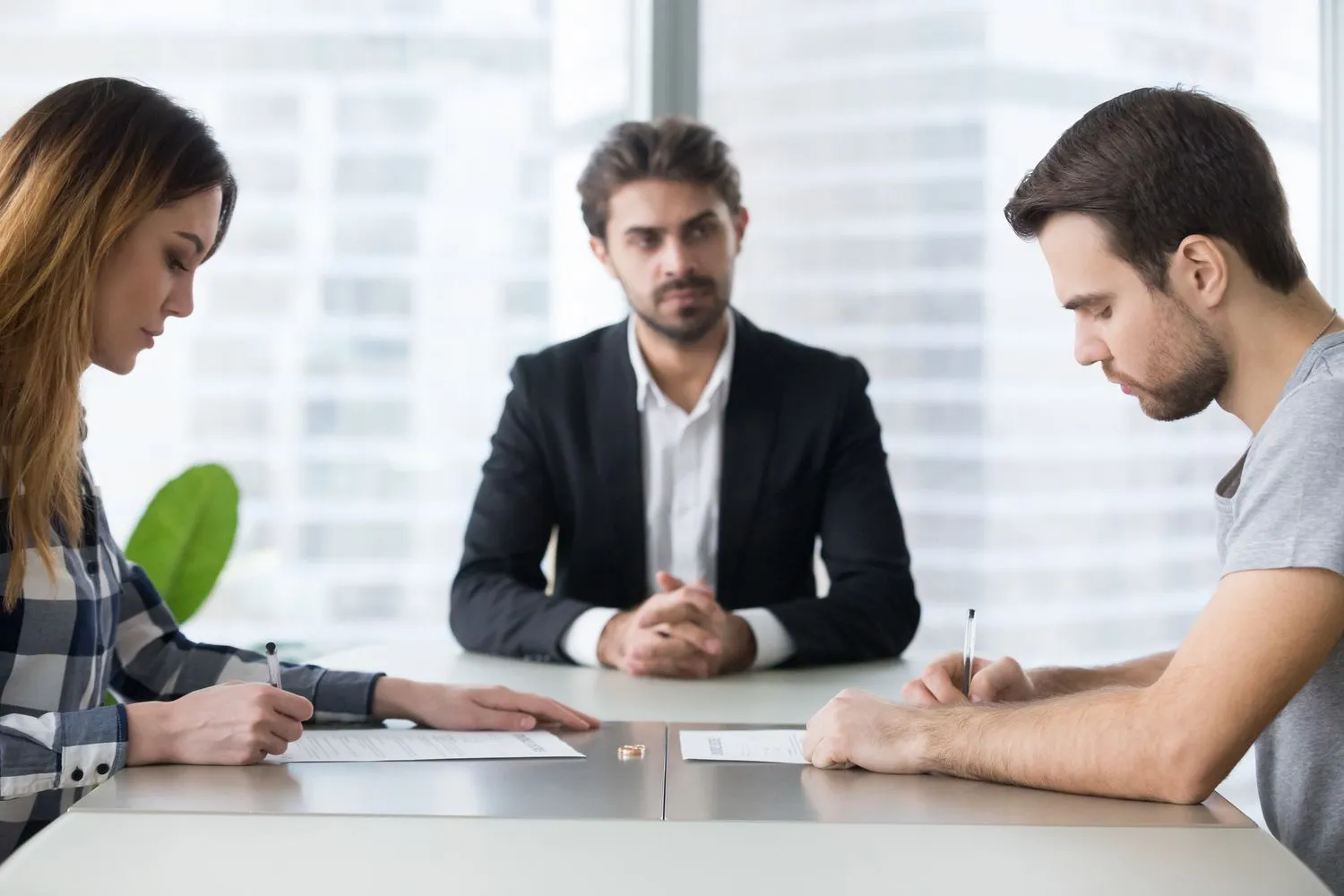 How EH Mediation Guides Couples Toward Fair and Balanced Outcomes Wokingham